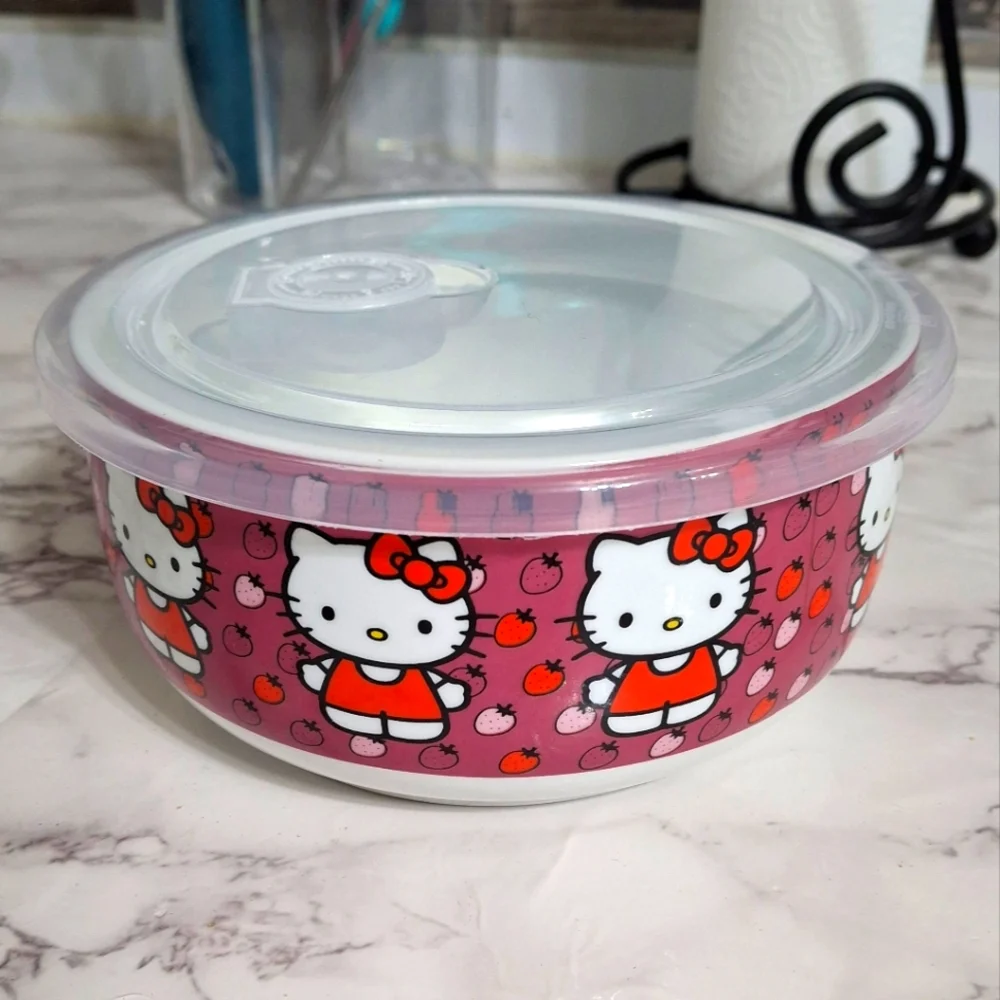 Hello Kitty Food Storage Bowl